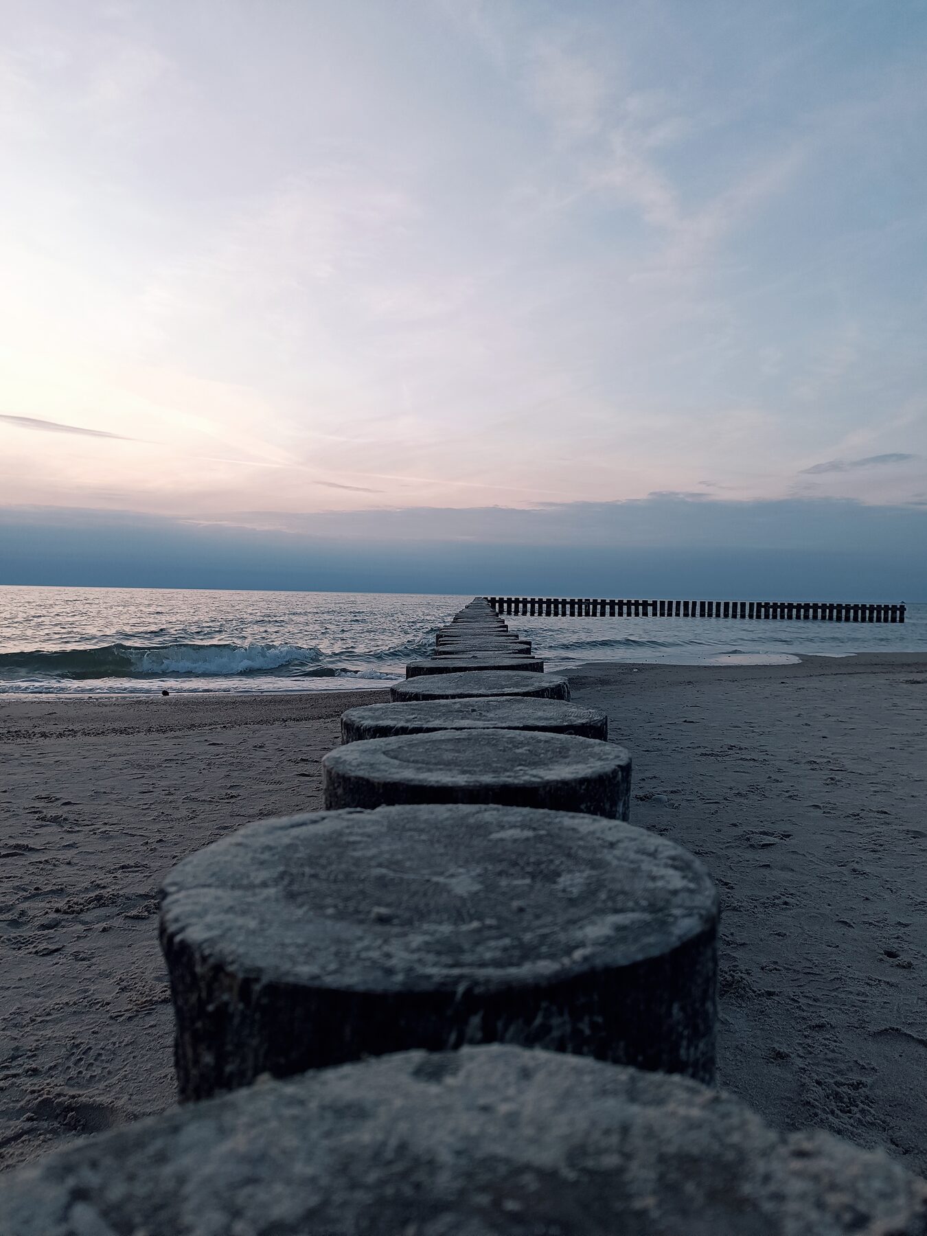 Plaża w Rusinowie o zmierzchu